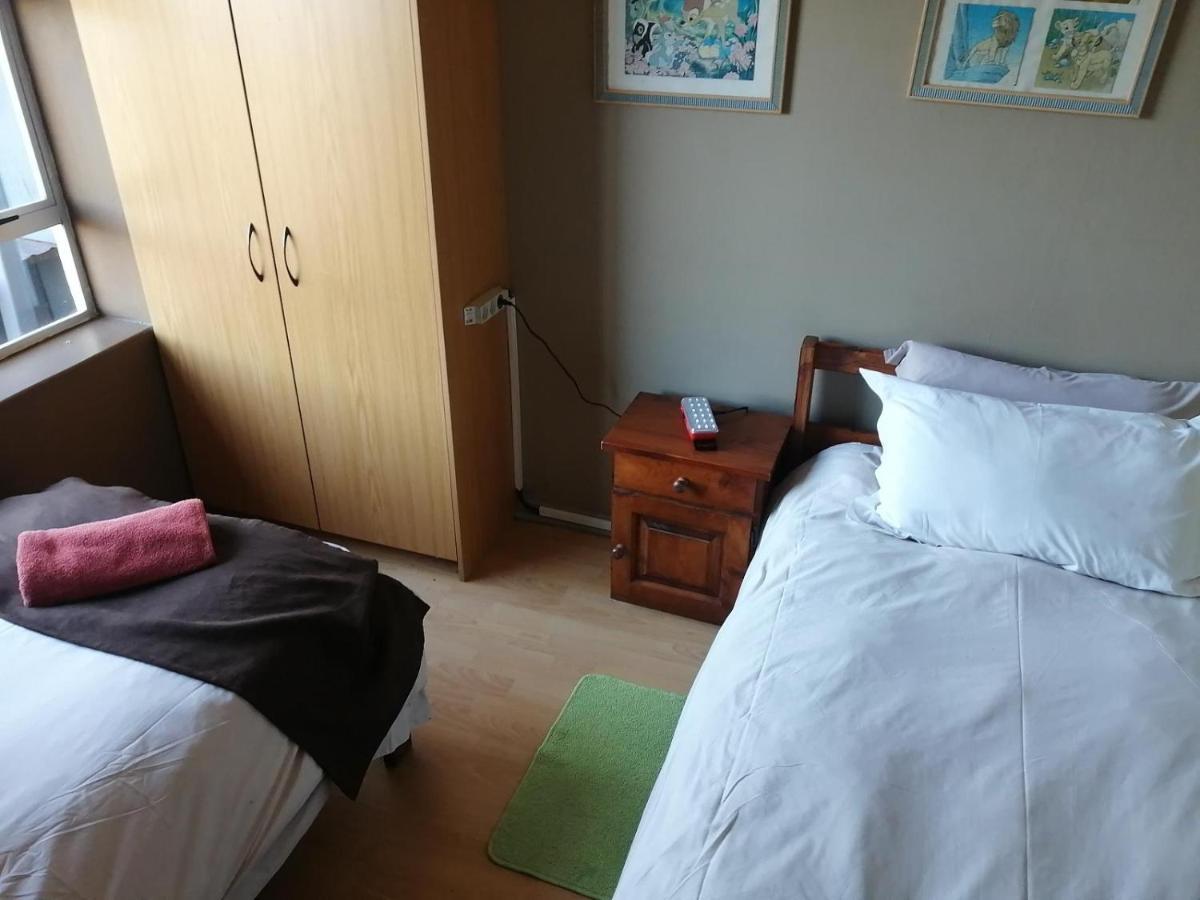 Ibis Place Guest House Molen Drift Екстер'єр фото